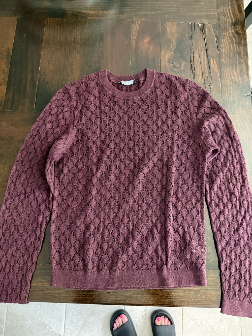 GAP Women’s Burgundy/Plum Pointelle Crewneck Sweater, new without tags size L - Picture 2 of 4